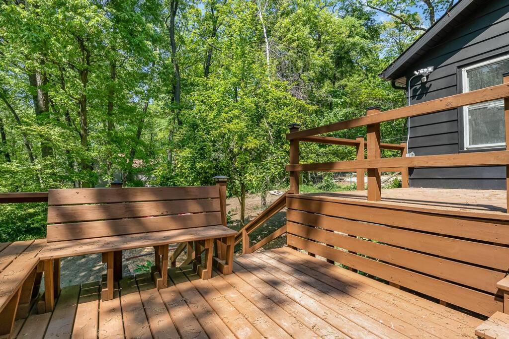 Black Cabin Getaway In Woods I Valpo Valparaiso Exteriör bild